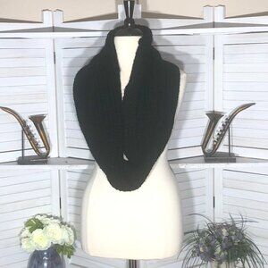 Black thick cable knit infinity scarf cozy chunky very warm OS